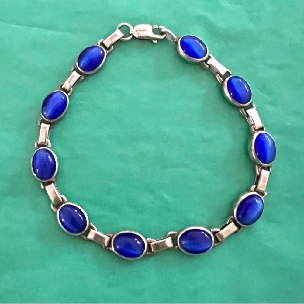 Sterling Silver .925 Blue Tiger Eye bracelet 7” - Picture 3 of 7